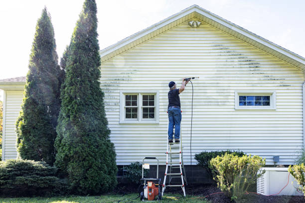 Fence Pressure Washing in Deerfield, WI