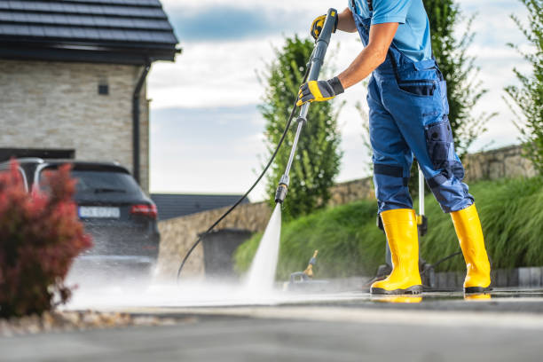 Best Residential Pressure Washing Services  in Deerfield, WI
